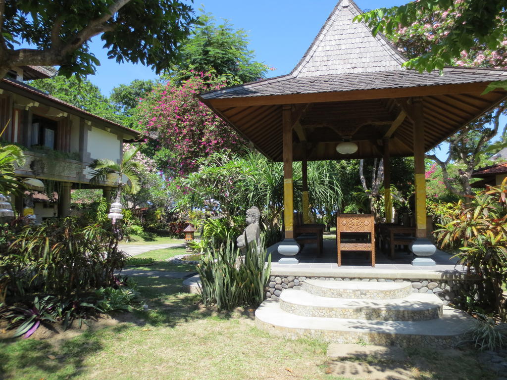 Hotel Besakih 3*